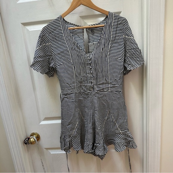 NWT Anthropologie conditions apply Lilith Romper blue white stripe short sleeve - Picture 2 of 8